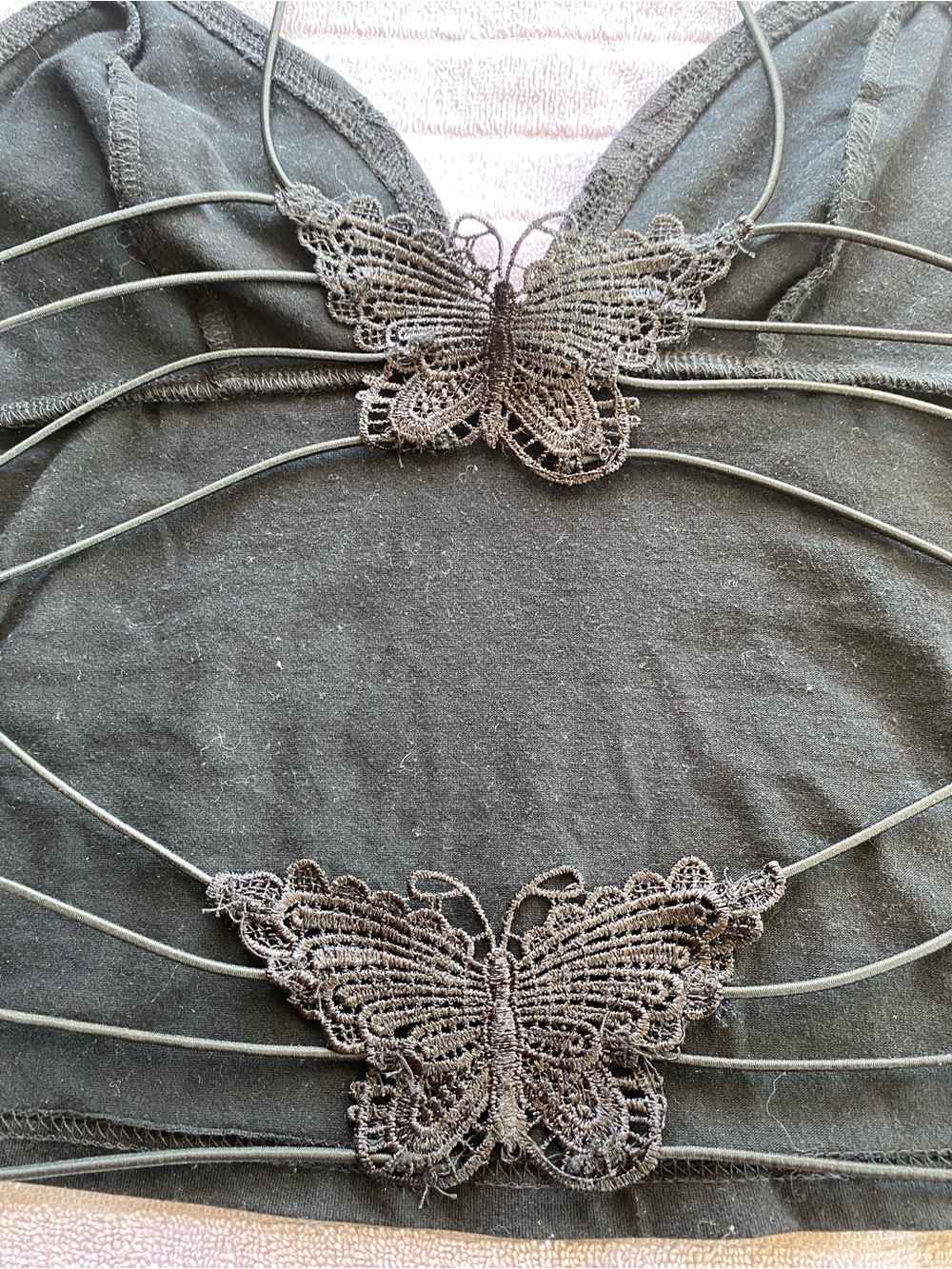 ROMWE Black Strappy Butterfly Appliqué  open back Camisole Small